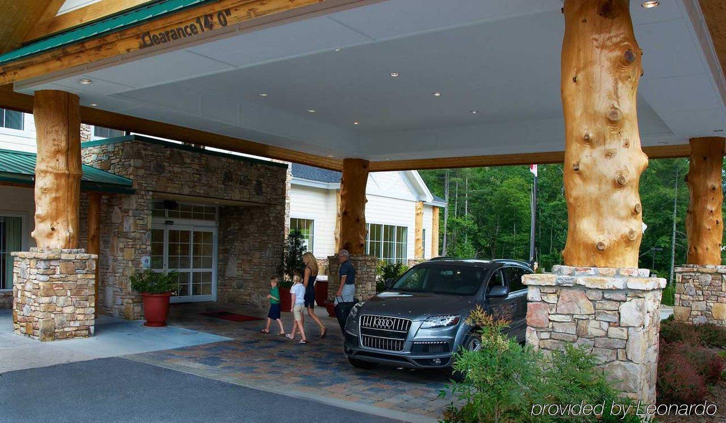 Hampton Inn & Suites Cashiers - Sapphire Valley Exterior photo